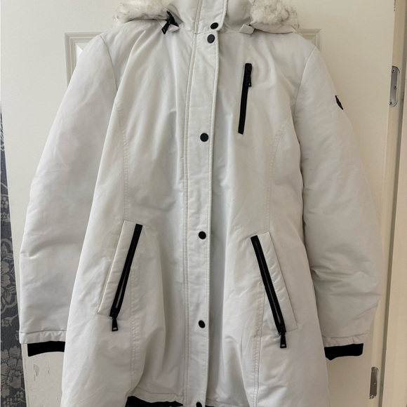 Tahari Jackets & Blazers - Tahari Women's White Ski Jacket with Black Accents